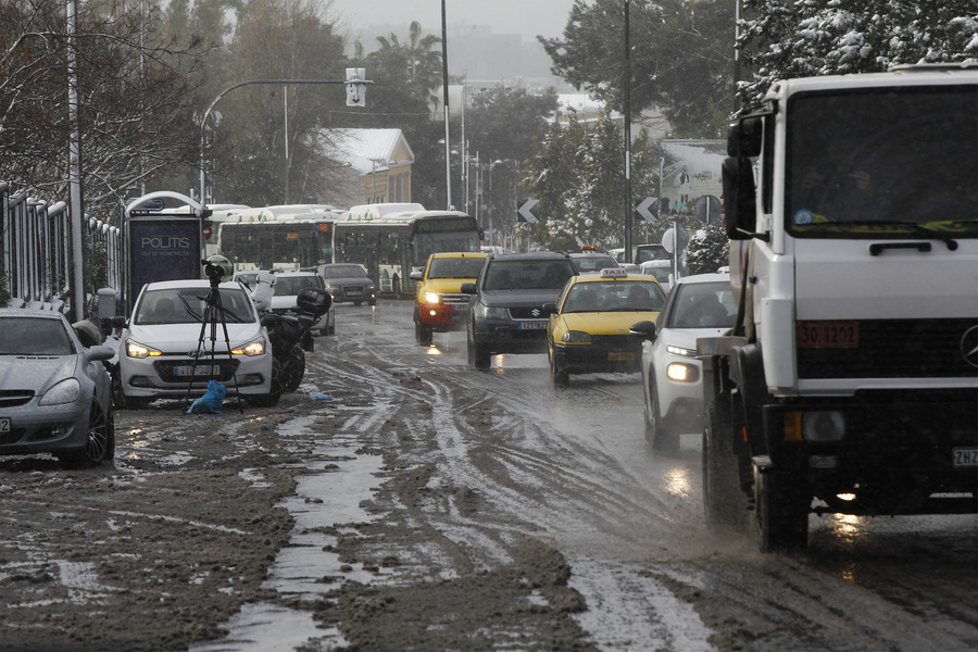 Κλειστή μέχρι τις 07:00 αύριο το πρωί η εθνική οδός Αθηνών – Λαμίας