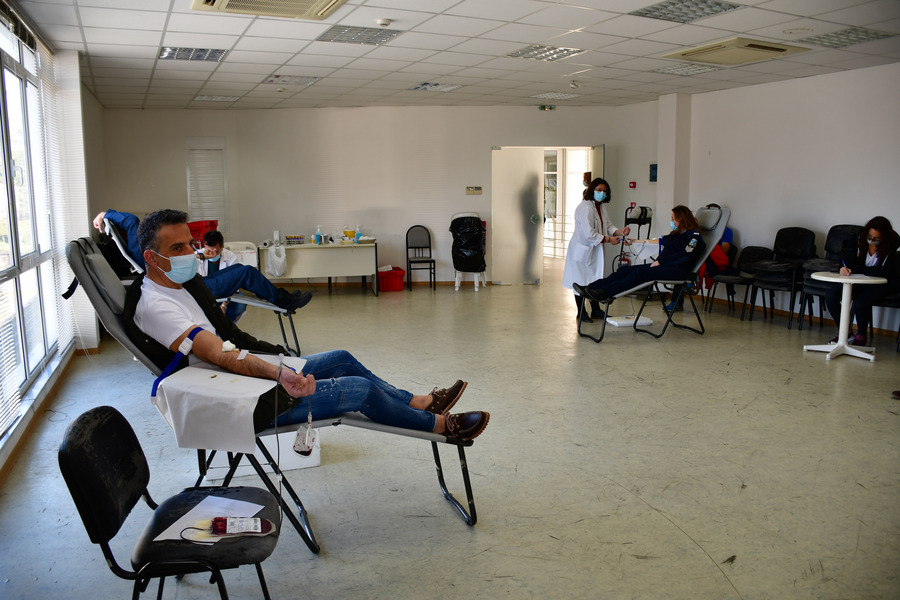 Δραματική έκκληση στον κόσμο να δώσει αίμα – Στερεύουν τα αποθέματα