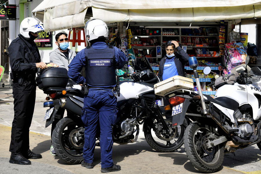 Παρά τη δημόσια κατακραυγή, παραπέμπονται στη δικαιοσύνη οι συλληφθέντες της Νέας Σμύρνης