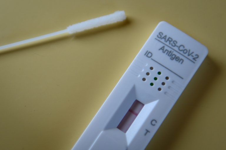 Σταθερή η κατάσταση της επιδημίας στην Πάτρα – Πόσα self tests είναι διαθέσιμα σήμερα