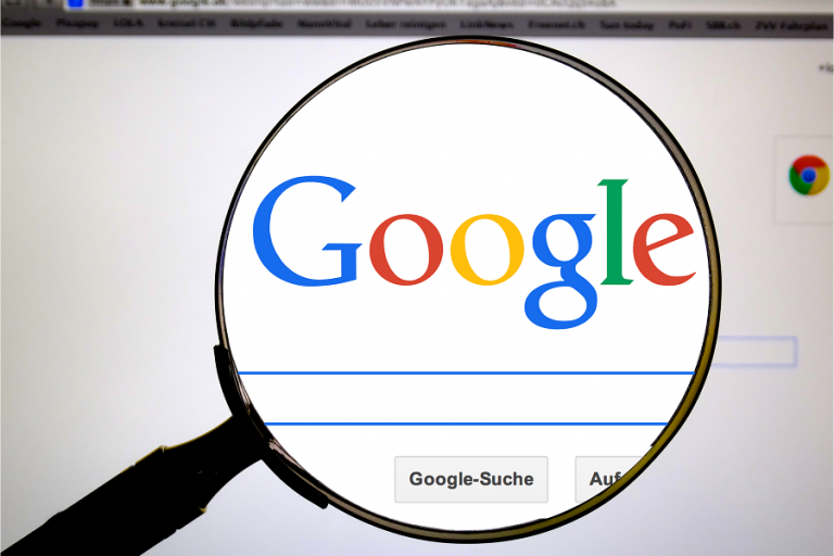 Ρωσικό δικαστήριο «ρίχνει» πρόστιμα σε Google και Wikipedia για «ψευδείς» πληροφορίες