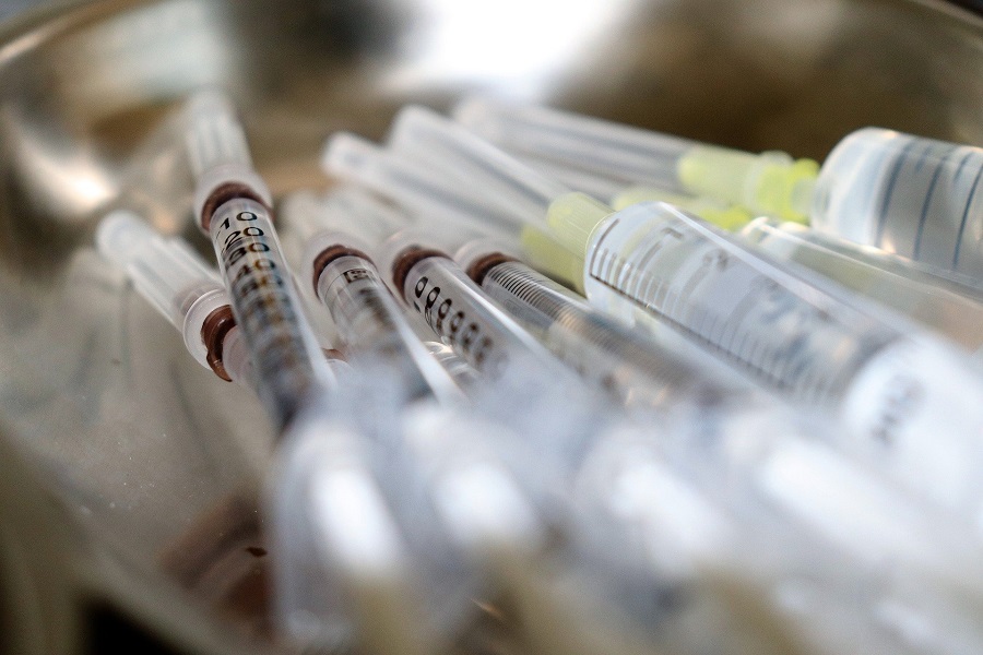 Στην παρασκευή 3,6 δις εμβολίων κατά του κορωνοϊού στοχεύει η Ευρώπη το 2022