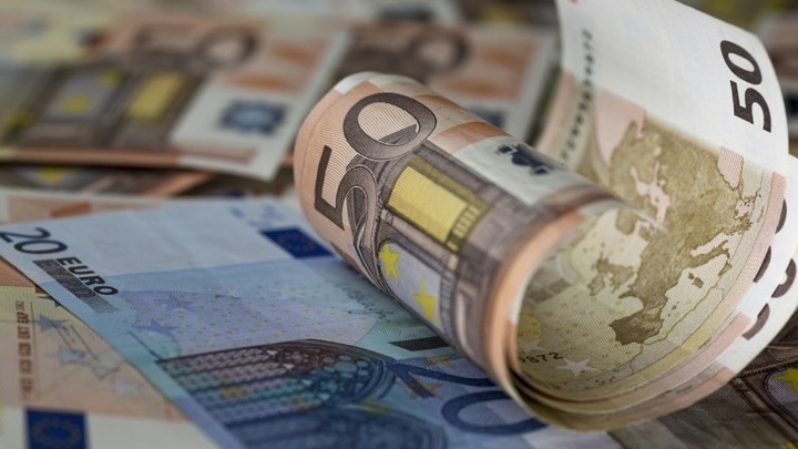 YΠΟΙΚ: Ενισχύσεις 7,3 δισ. ευρώ από τους 6 κύκλους της Επιστρεπτέας Προκαταβολής