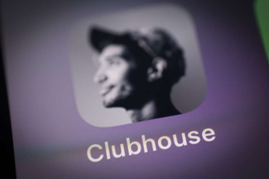 Το Clubhouse στο επίκεντρο: Οι εταιρικοί κολοσσοί προσπαθούν να μπουν στο …κλαμπ