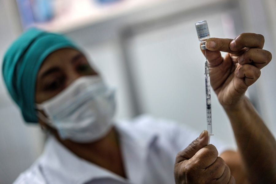 Η Κούβα ίσως γίνει η μικρότερη χώρα στον κόσμο που θα αναπτύξει τα δικά της εμβόλια Covid-19