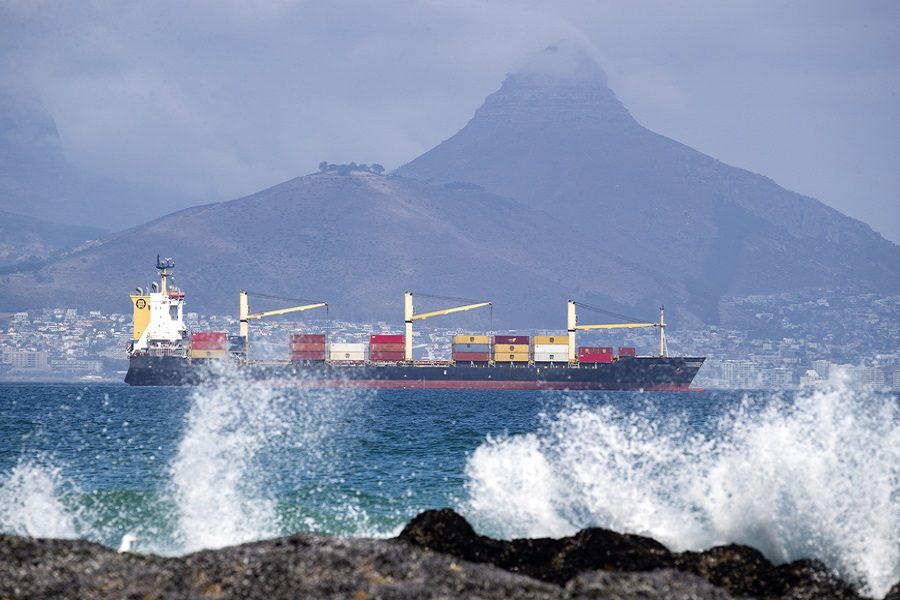 Reuters: 3 ελληνικές ναυτιλιακές σταμάτησαν τη μεταφορά ρωσικού πετρελαίου, για την αποφυγή αμερικανικών κυρώσεων