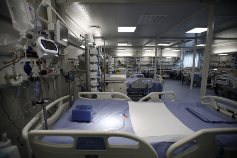 «Βόμβα» Αρκουμανέα: Κοντά στις 3.500 χιλιάδες τα σημερινά κρούσματα κορωνοϊού