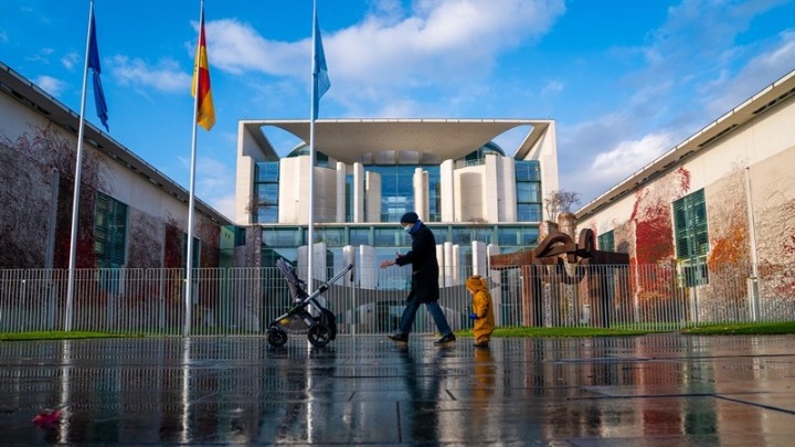 Γερμανία: Ανάκτηση των ελευθεριών για όσους έχουν εμβολιαστεί
