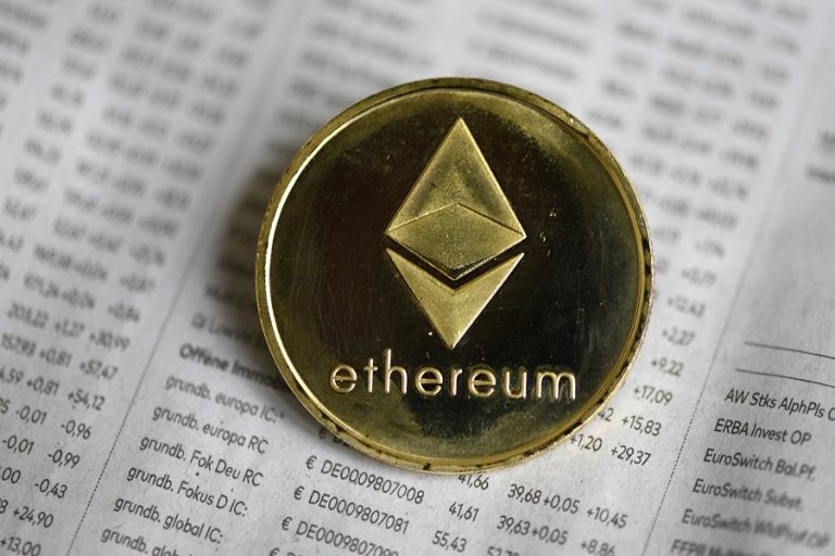 Σε νέο ιστορικό υψηλό το κρυπτονόμισμα του Ethereum, στα 4.643 δολ.