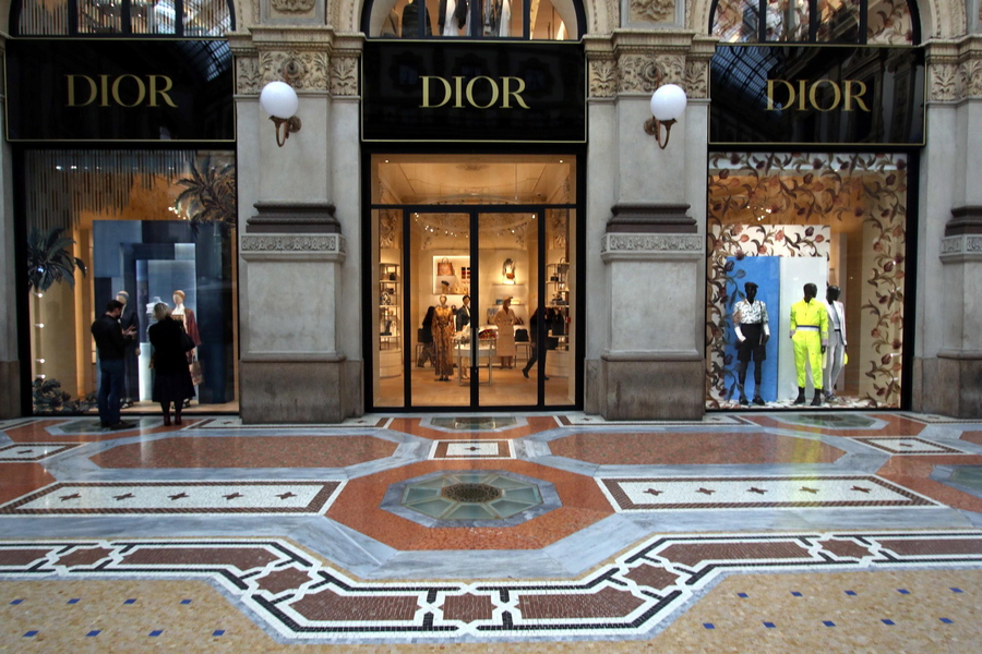 Στη Μήλο η νέα κολεξιόν του οίκου Dior