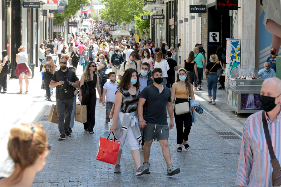 Σχεδόν οι μισοί Έλληνες έχουν μικρότερο εισόδημα μετά την πανδημία