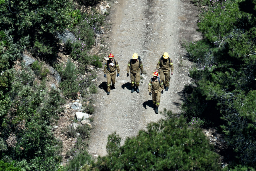 Εικόνα ύφεσης παρουσιάζει η πυρκαγιά στα Γεράνεια Όρη, σύμφωνα με τον αρχηγό της Πυροσβεστικής