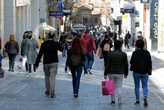 Κυριακή του Πάσχα: Τι ισχύει για μετακινήσεις και γιορτινό τραπέζι