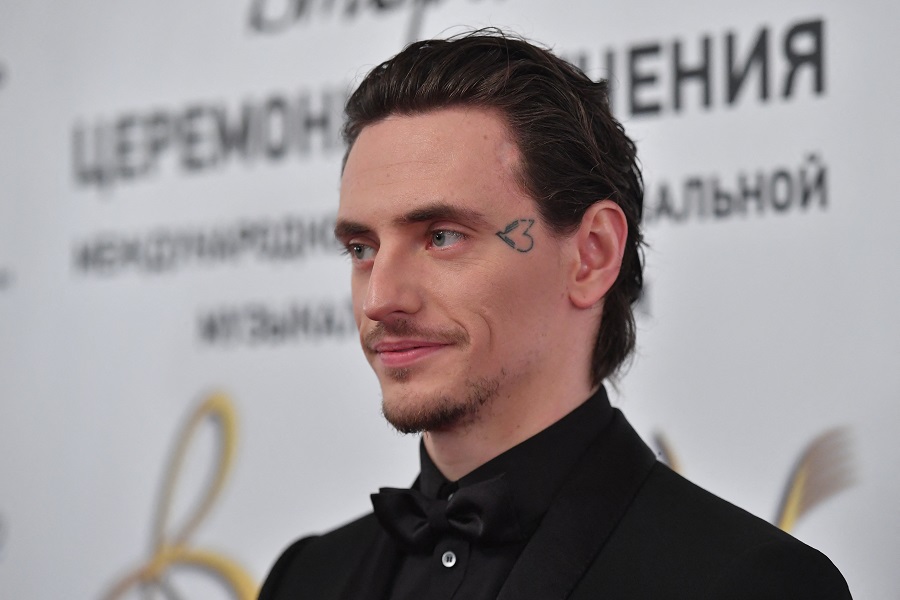 Ο Sergei Polunin μαγεύει χορεύοντας Depeche Mode