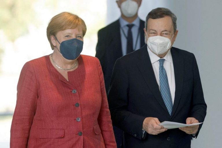 Υπέρ της περαιτέρω ανάπτυξης της συμφωνίας ΕΕ – Τουρκίας για το μεταναστευτικό Μέρκελ και Ντράγκι