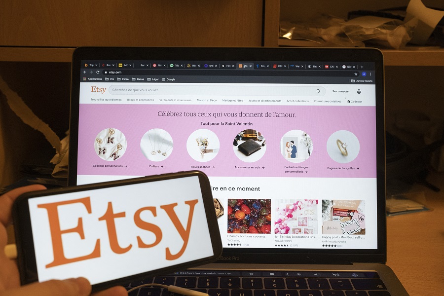Etsy: Εξαγοράζει την εταιρεία second hand ρούχων Depop έναντι 1,6 δισ. δολαρίων