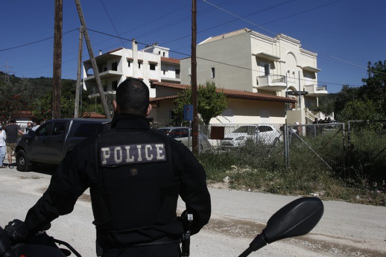 Κύκλωμα ελληνοποιήσεων: «Ταρίφα» 30.000 ευρώ για κάθε έγγραφο – 34 οι εμπλεκόμενοι αστυνομικοί