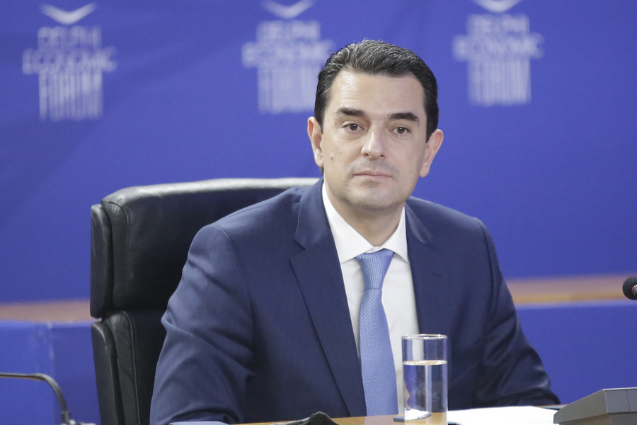 Σκρέκας: Επενδύσεις 44 δισ. ευρώ ως το 2030 για την ενεργειακή μετάβαση της Ελλάδας