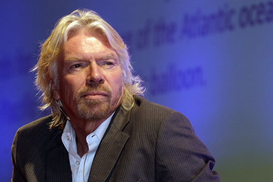 Νέα προβλήματα για τον ιδιοκτήτη της Virgin Orbit, Richard Branson