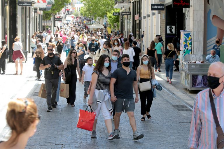 Καφούνης (Εμπορικός Σύλλογος Αθηνών): Αδύνατο να ελέγχονται οι καταναλωτές από τα καταστήματα