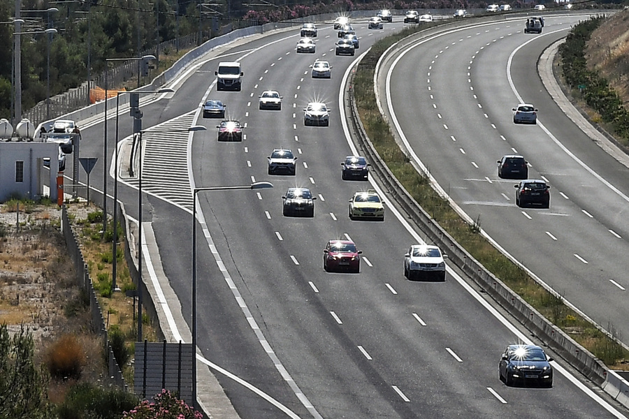 myCAR: Πώς θα πληρώσετε τα τέλη κυκλοφορίας με το μήνα