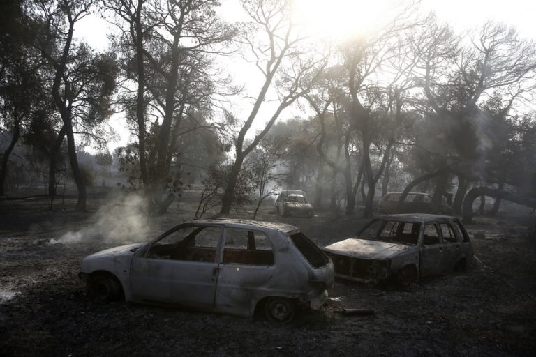 Βαρυμπόμπη: Στις 77 οι πληγείσες επιχειρήσεις από την καταστροφική πυρκαγιά