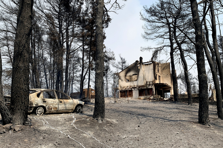 Η καταστροφή σε Κρυονέρι, Ολυμπία, Εύβοια- Συγκλονιστικές εικόνες από τις πυρόπληκτες περιοχές