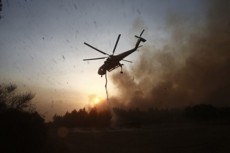 «ΕΥΧΑΡΙΣΤΟΥΜΕ»: Η χειρονομία ευγνωμοσύνης των κατοίκων στο Πευκί στους πυροσβέστες