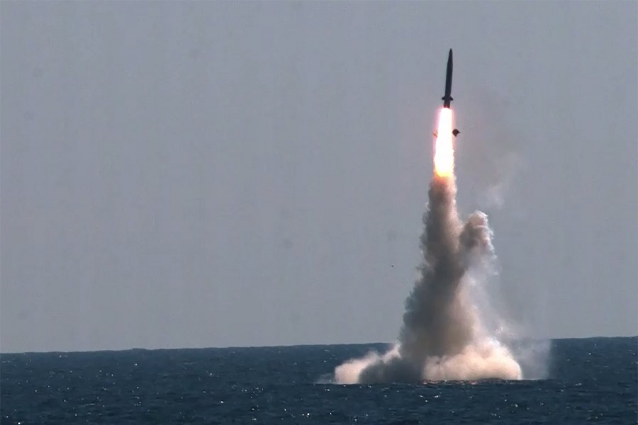 Η Βόρεια Κορέα εκτόξευσε πύραυλο «άγνωστου τύπου» προς τη θάλασσα της Κορέας
