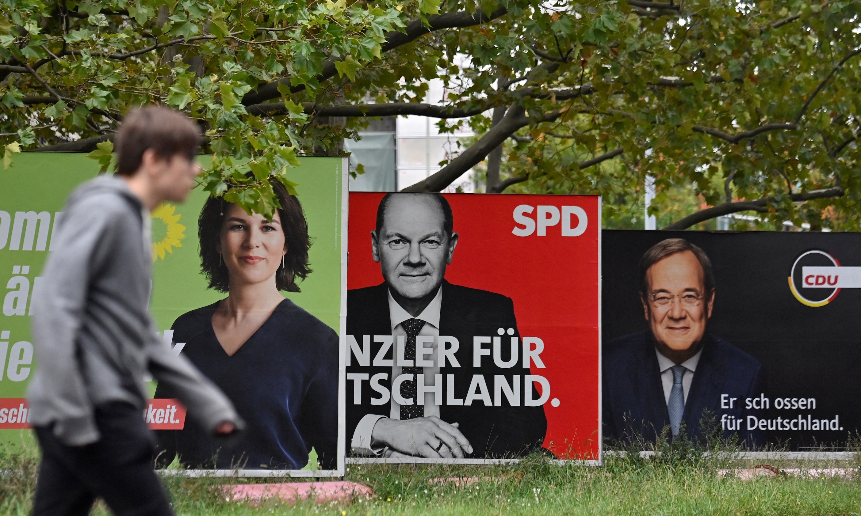 Γερμανικές εκλογές – το απόλυτο ντέρμπι: Στα όρια του στατιστικού λάθους η διαφορά SPD-CDU