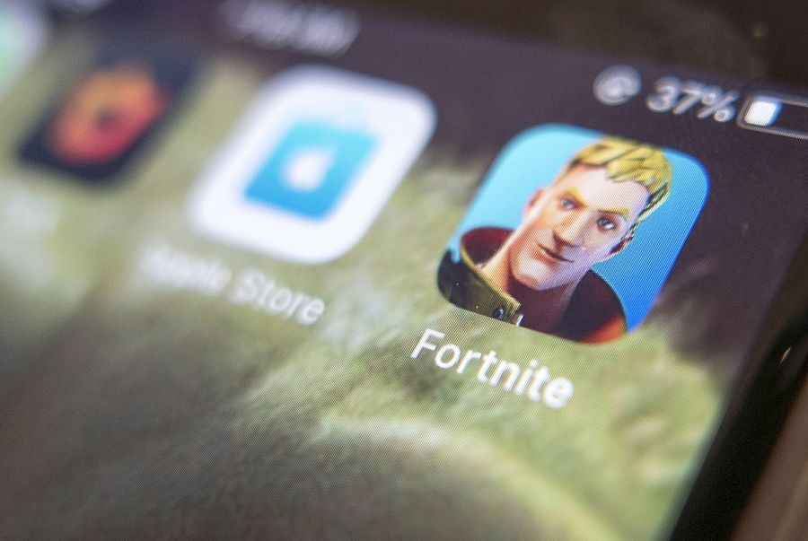 Πόρτα στο Fortnite από την Apple μέχρι να επιλυθεί η δικαστική διαμάχη