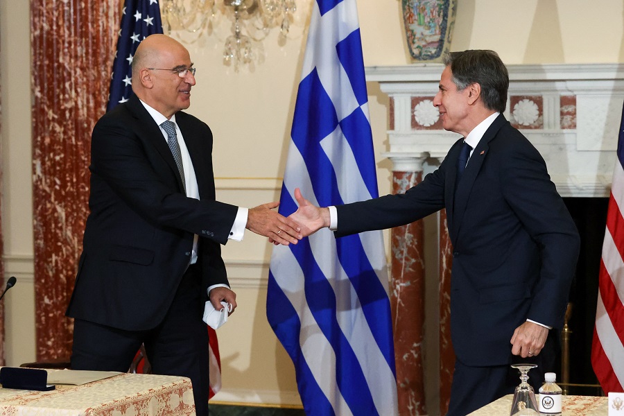 Υπογράφηκε η αμυντική συμφωνία Ελλάδας – ΗΠΑ
