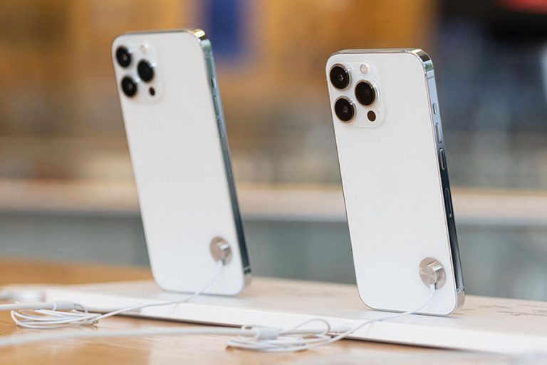 Γιατί η Apple δεν ανεβάζει την ταχύτητα παραγωγής iPhone