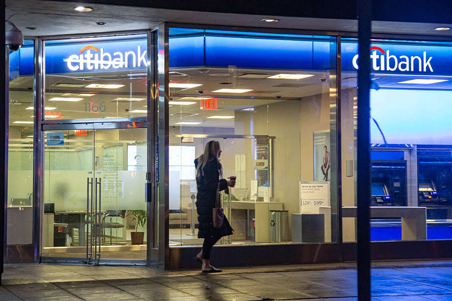 Η Citi γίνεται η πρώτη τράπεζα της Wall Street που δέχεται να ελεγχθεί για ενδεχόμενες φυλετικές διακρίσεις