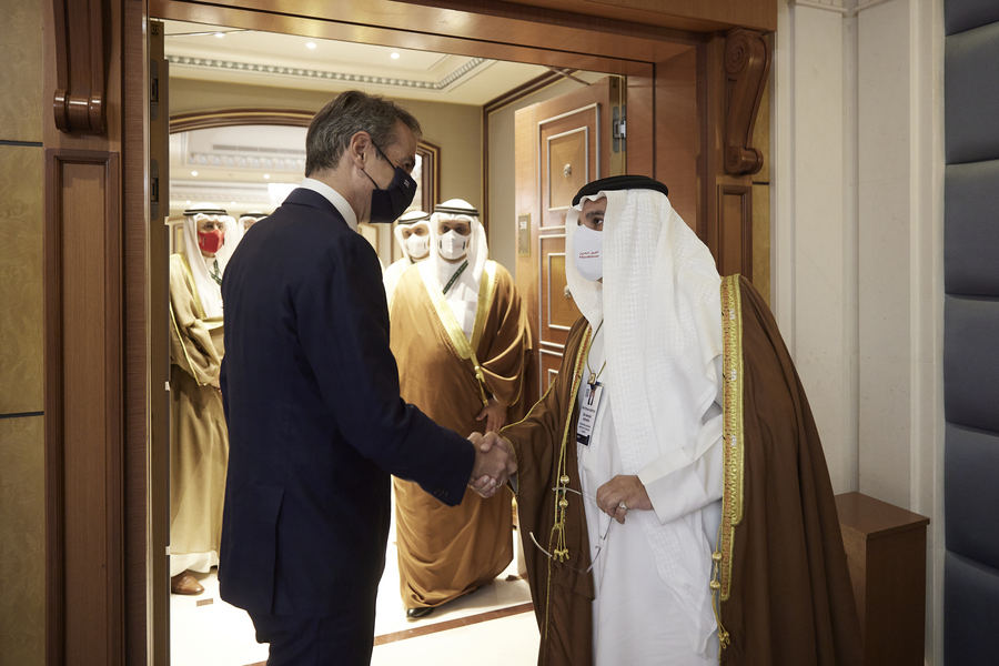 Τουρισμός και επενδύσεις στο επίκεντρο της συνάντησης Μητσοτάκη με τον πρωθυπουργό και πρίγκιπα διάδοχο του Μπαχρέιν
