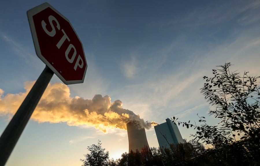 Το σχέδιο της Κομισιόν για μια «βιομηχανία με μηδενικές εκπομπές» αερίων θερμοκηπίου
