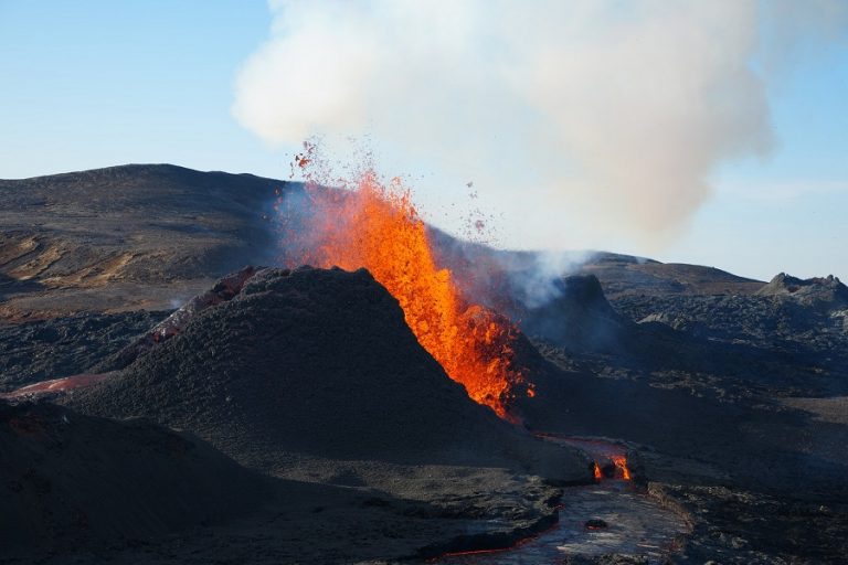 Οι φονικότερες εκρήξεις ηφαιστείων που άλλαξαν την ιστορία της ανθρωπότητας