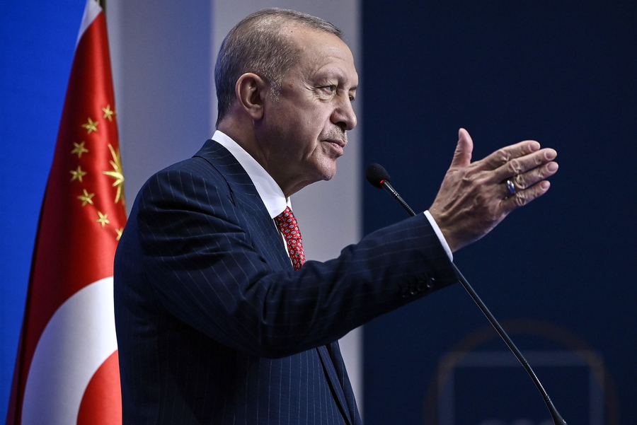Τουρκία: Προηγείται ο Ερντογάν στην τελευταία δημοσκόπηση πριν τις εκλογές