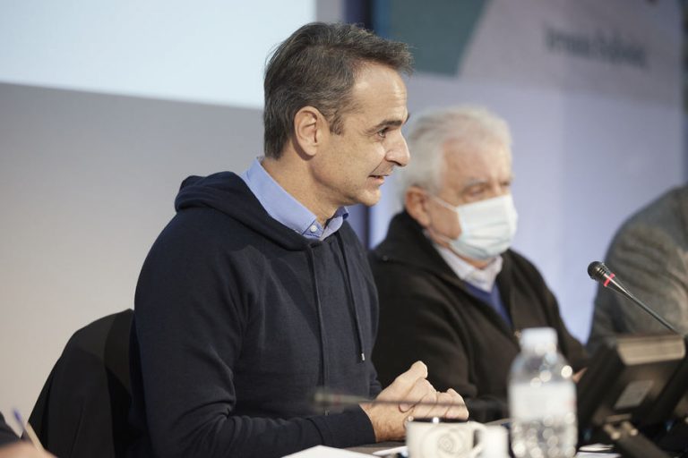 Μητσοτάκης από Αιδηψό: Ευκαιρία να ξαναγεννηθεί η Β. Εύβοια και να χτιστεί σε καλύτερες βάσεις