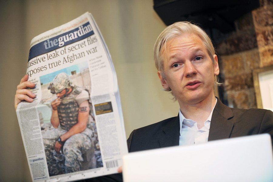 WikiLeaks: Δικηγόροι του Τζούλιαν Ασάνζ μηνύουν στη δικαιοσύνη των ΗΠΑ τη CIA για την παρακολούθησή τους