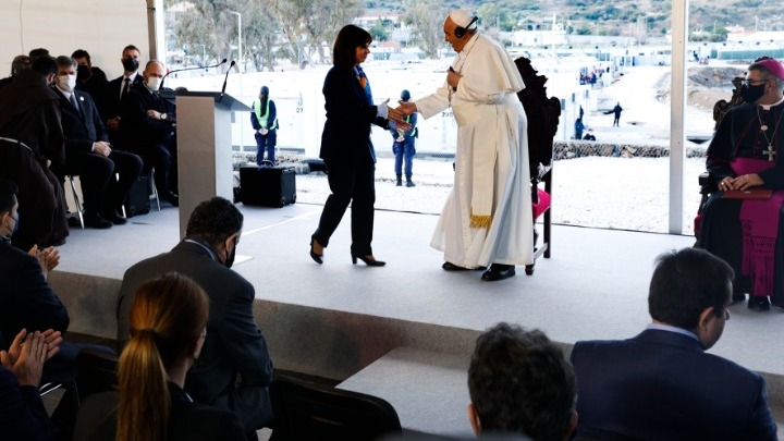 Πάπας Φραγκίσκος: Το προσφυγικό είναι πρόβλημα του κόσμου – Τραγικό ότι στην Ευρώπη κάποιοι κάνουν σαν μην τους αφορά