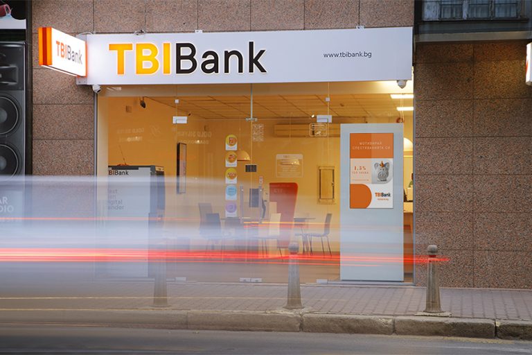 Ποια είναι η TBI Bank που ανακοίνωσε την είσοδό της στην ελληνική αγορά