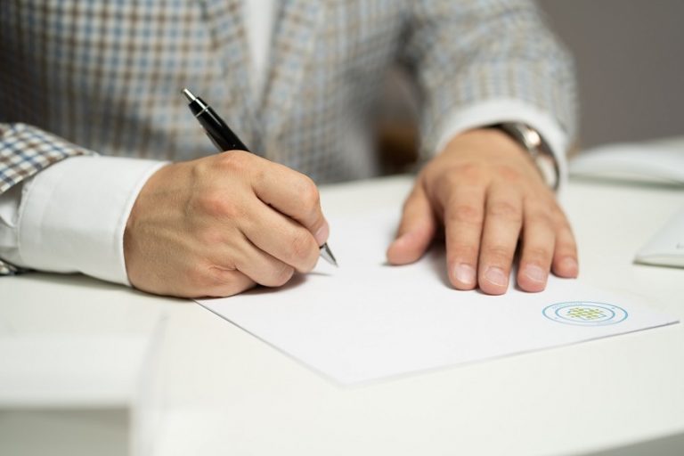 Οι επιχειρηματικές συμφωνίες που «σημάδεψαν» το 2021