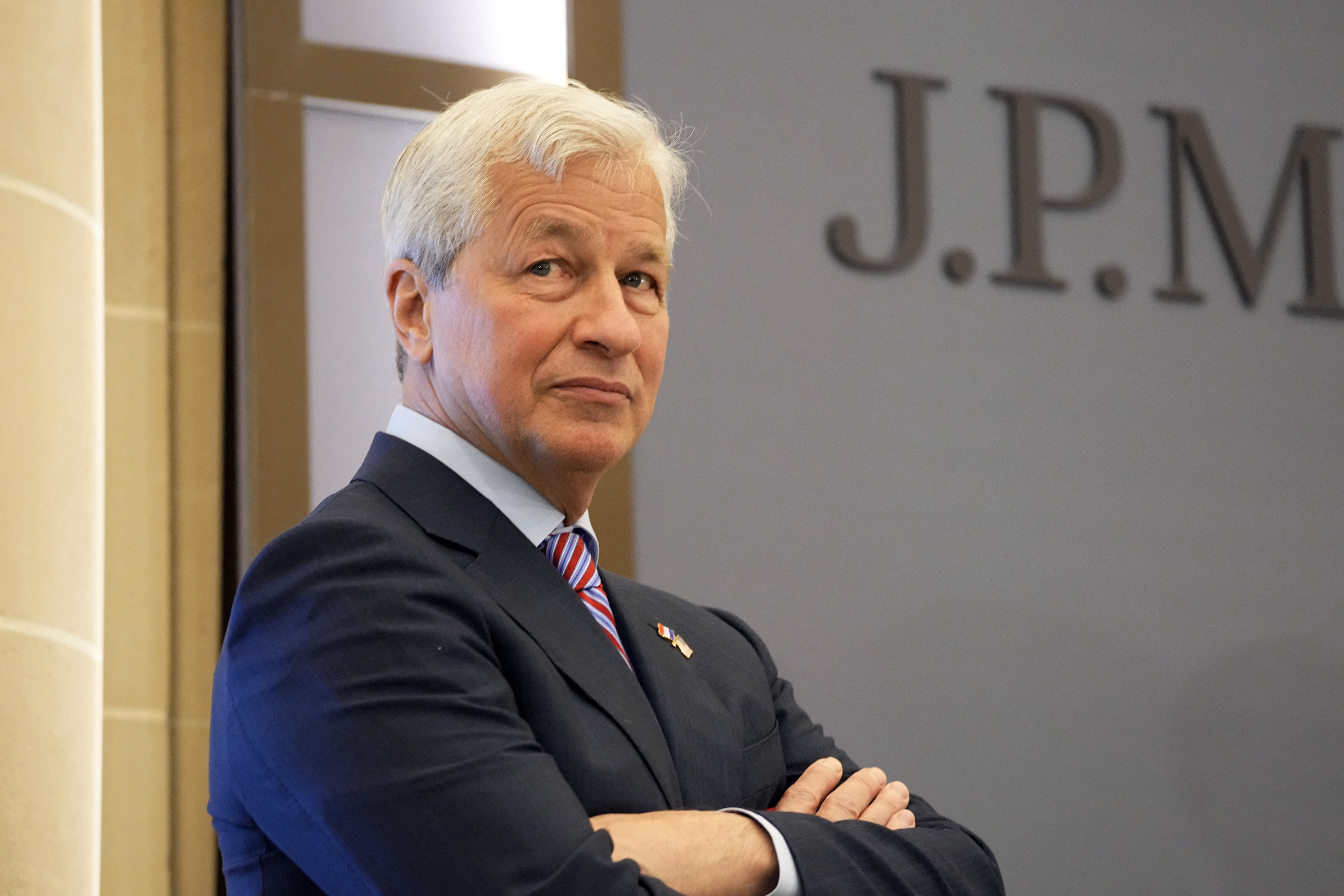 Jamie Dimon: Οι «ισχυρές δυνάμεις» που απειλούν την οικονομία των ΗΠΑ με ύφεση