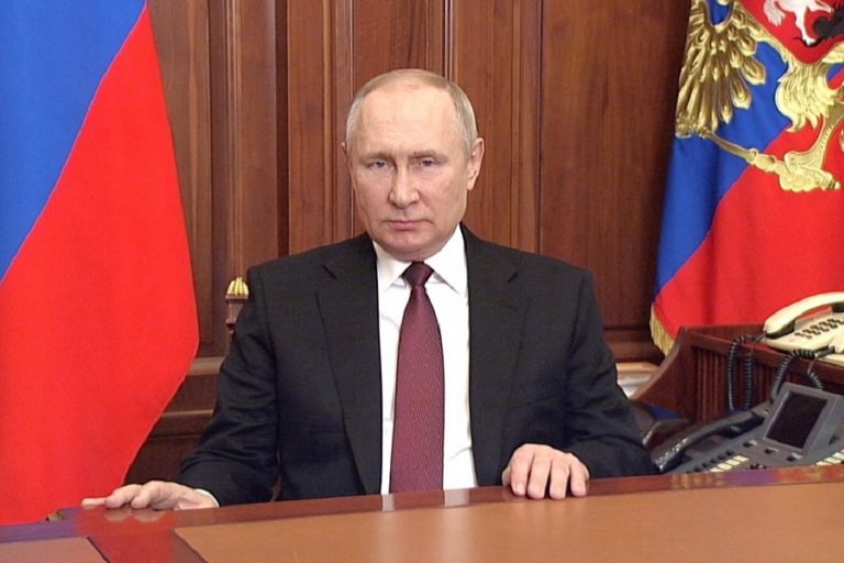 Γιατί παραιτήθηκε ο προσωπικός εικονολήπτης του Πούτιν μετά την ανακοίνωση του πολέμου στην Ουκρανία