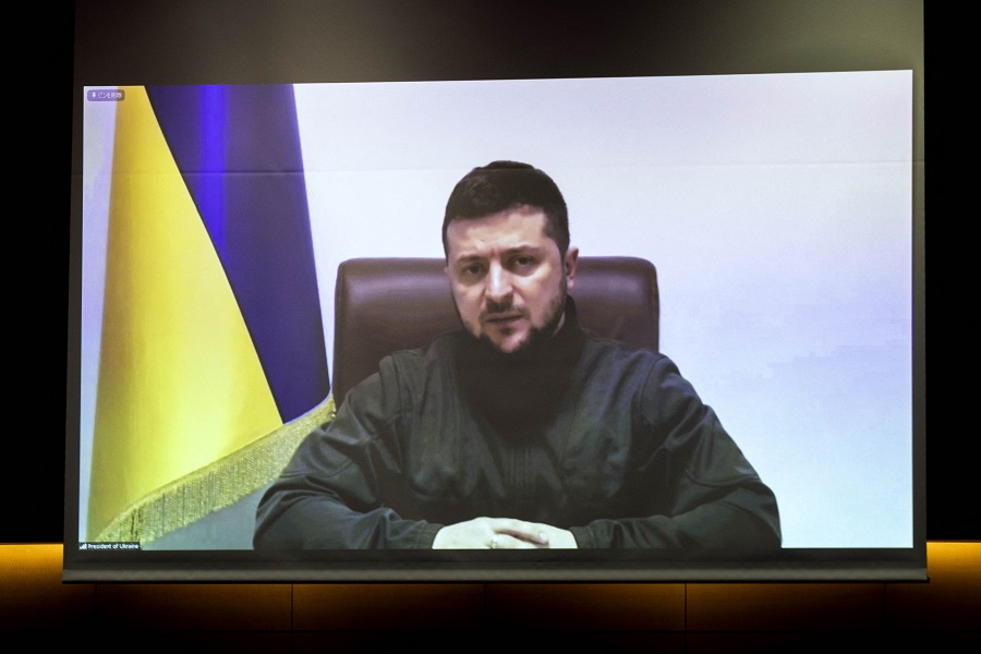 «Δεν πιστεύουμε κανέναν» λέει ο Ζελένσκι – Συνεχίζονται αύριο οι διαπραγματεύσεις Ουκρανίας – Ρωσίας