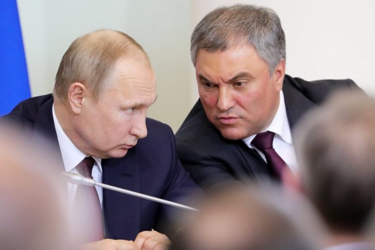 Πρόεδρος Δούμας προς ΕΕ: Αν θέλετε αέριο, σιτηρά ή μέταλλα βρείτε ρούβλια