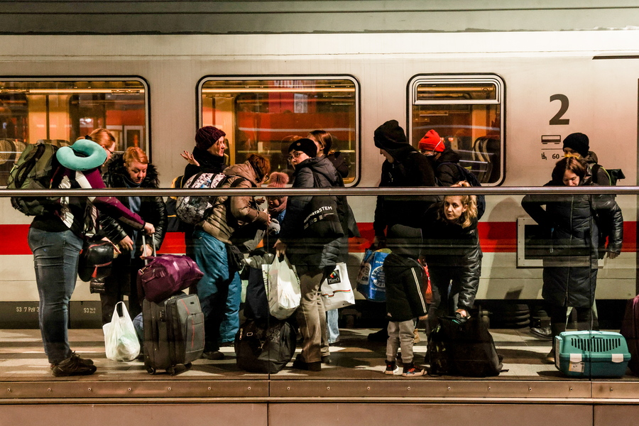 Περισσότεροι από 1,5 εκατ. πρόσφυγες έχουν εγκαταλείψει την Ουκρανία – 3.780 πρόσφυγες έχουν φτάσει στην Ελλάδα