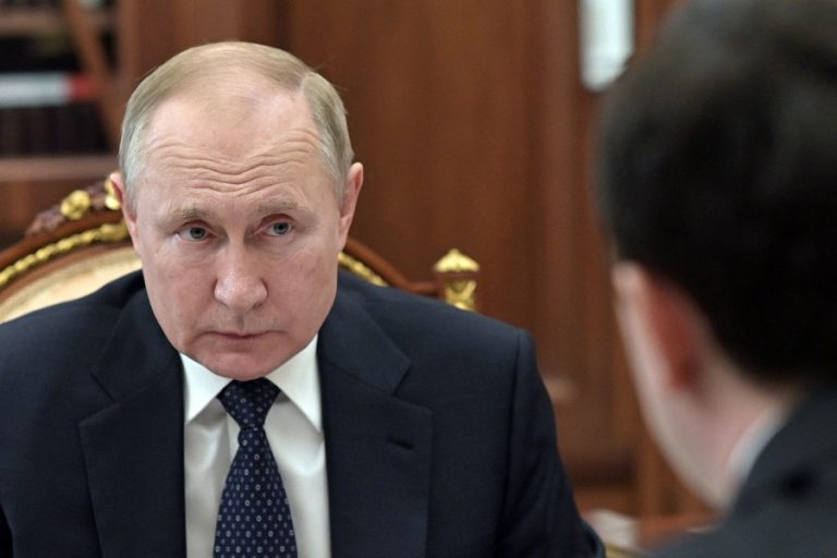 Η CIA φοβάται πως ο Πούτιν θα χρησιμοποιήσει πυρηνικά στην Ουκρανία