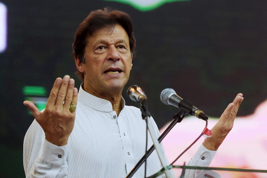 Aνατράπηκε με πρόταση μομφής ο πρωθυπουργός του Πακιστάν
